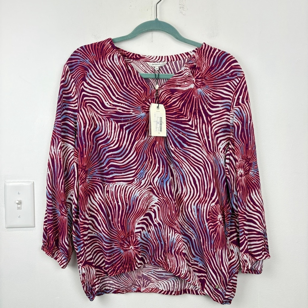 NWT Sandwich V-neck Multicolor Abstract Print Blouse